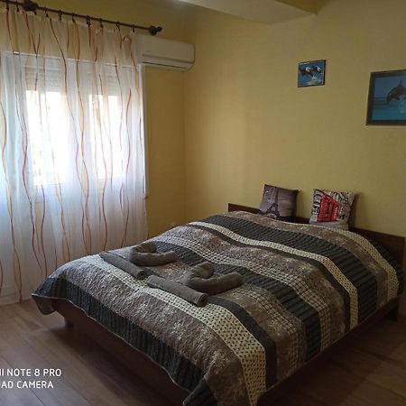 Centrum 2 Apartman Сольнок Экстерьер фото